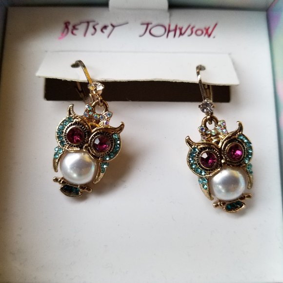 Betsey Johnson Jewelry - 🦉Betsey Johnson Pearl Critters Owl Stud Earrings - NWT&B🦉